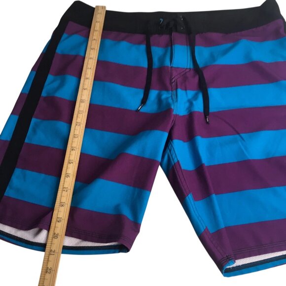 Quiksilver Board Shorts Mens 38 Purple Blue Stripe Cypher 4-Way Stretch Surf - Picture 4 of 14